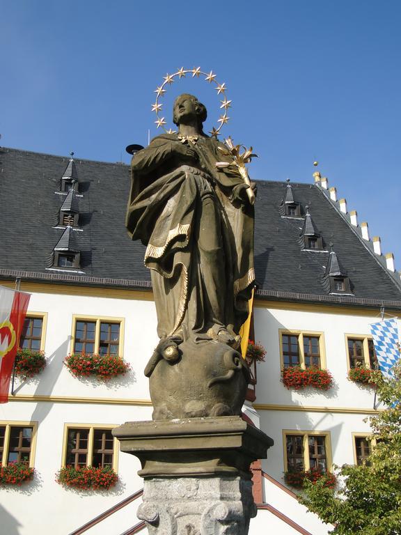Hotel Schwarzes Ross Schwarzach am Main Exteriör bild