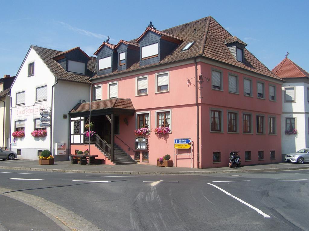 Hotel Schwarzes Ross Schwarzach am Main Exteriör bild